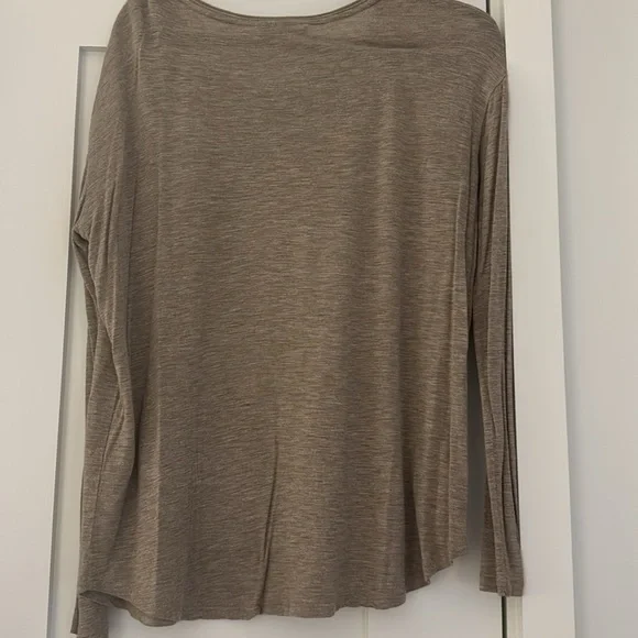 Vince Long-sleeve Tee NWOT - Picture 4 of 5